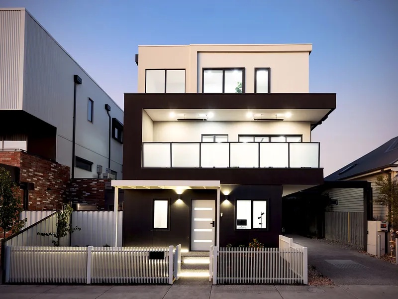 Brand new luxurious living