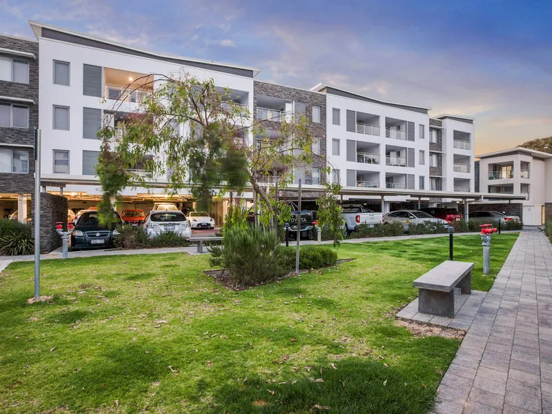 Unfurnished top floor apartment! Rent: $445 per week*