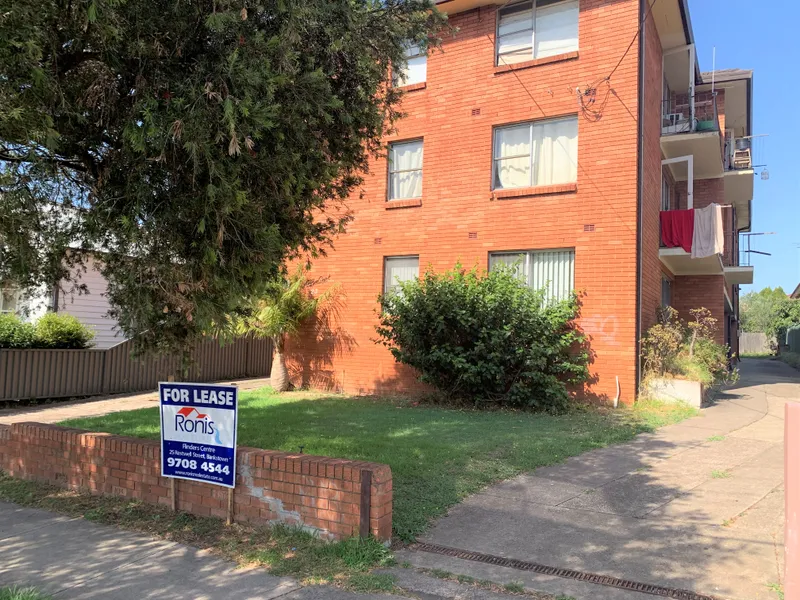 2 BEDROOM UNIT IN A QUIET STREET