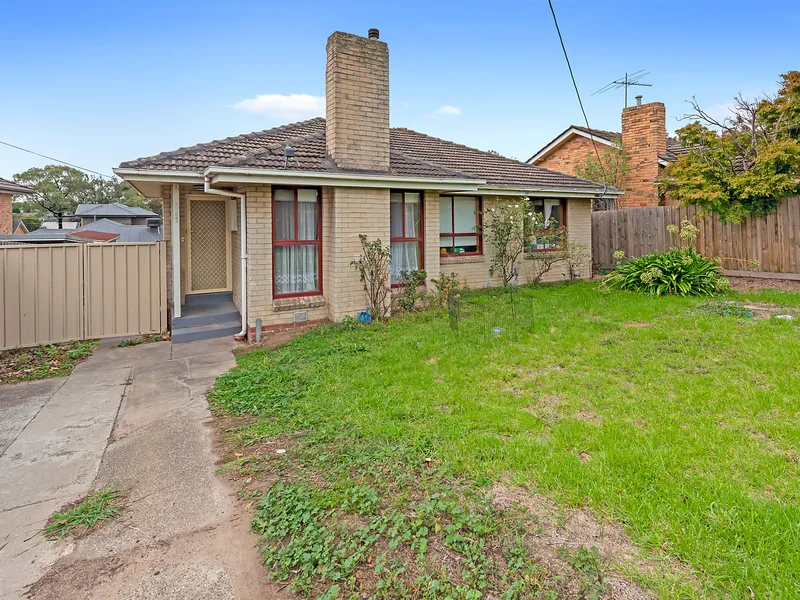 Land, Location and Perfect Potential!