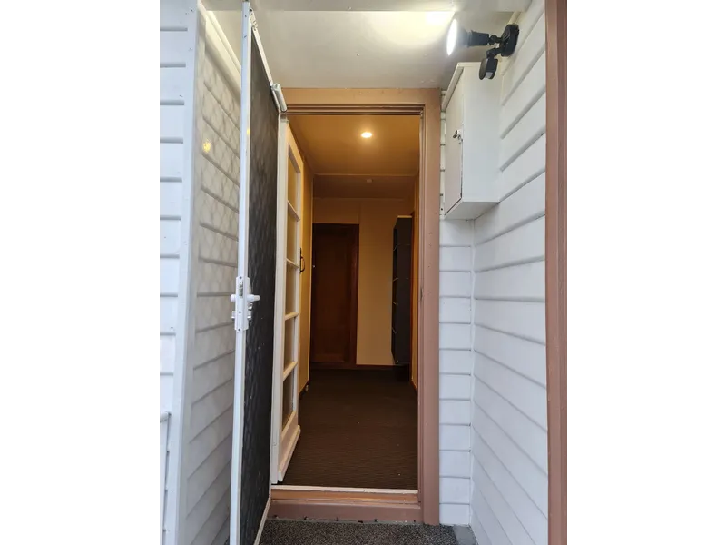 Large 3 Bedroom House