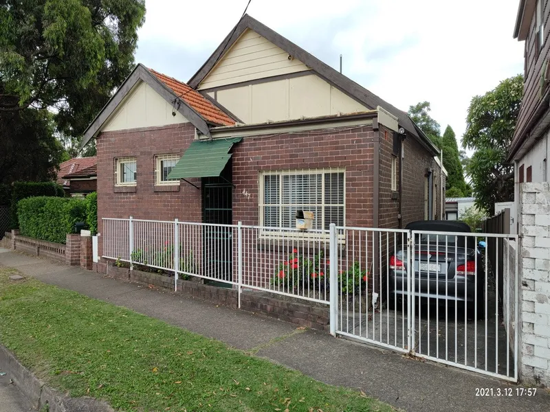 Attention - Developers, Investors, Families, Live now, Develop Later..R3 Medium Density Zoned