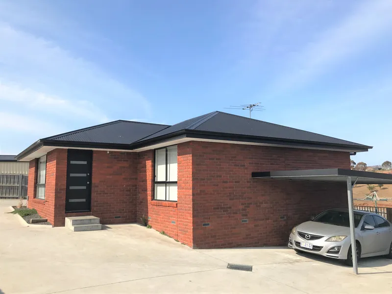 Well Cared For Unit In Quiet Location