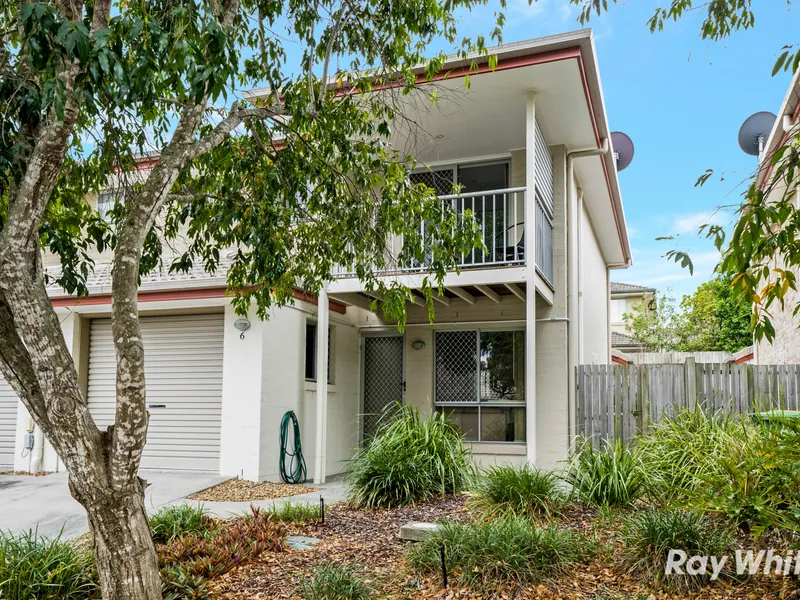 GREAT FIRST HOME OR INVESTMENT OPPORTUNITY!