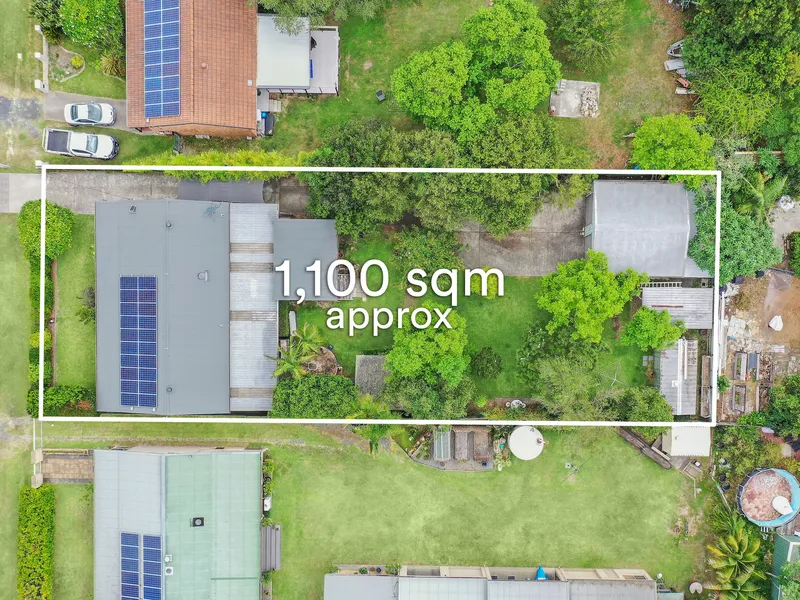 1,100sqm block with large shed and side access