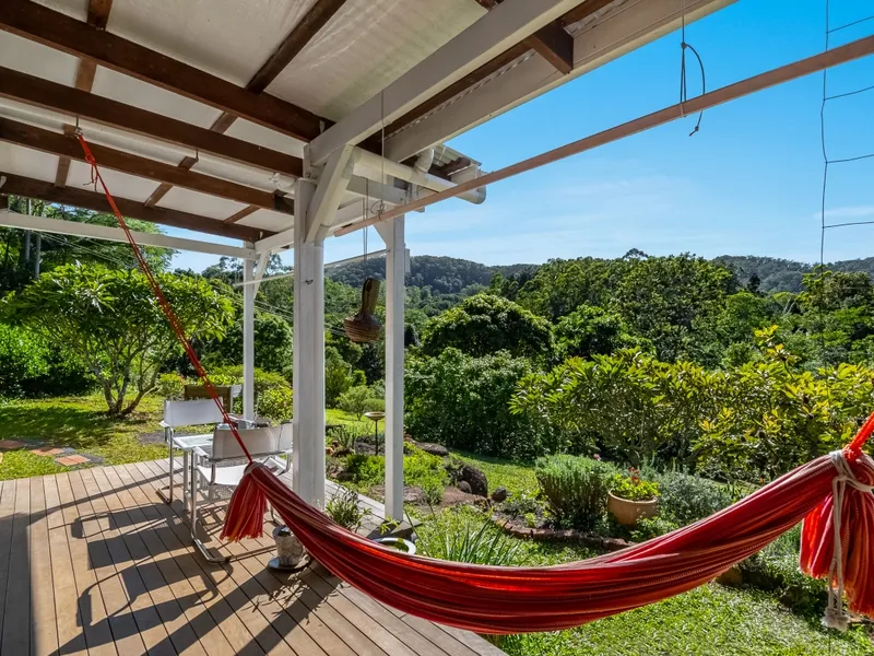 A slice of acreage paradise with creek frontage