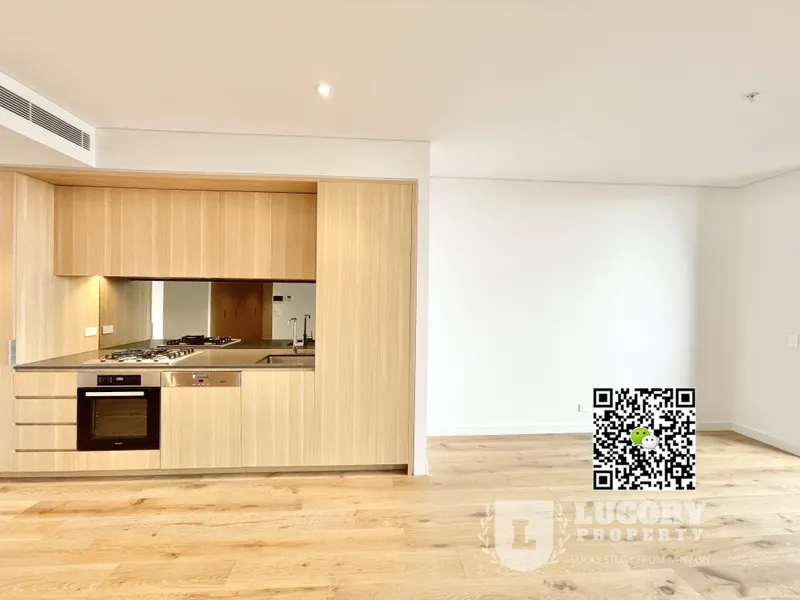 1 BED+ Large Study | Enjoyable View | Best Location In Parramatta | Large Balcony