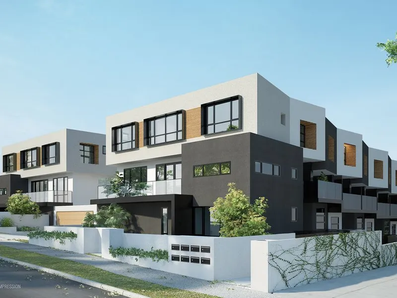 Warm Family Home with Easy Access to Park, Restaurants and Shops