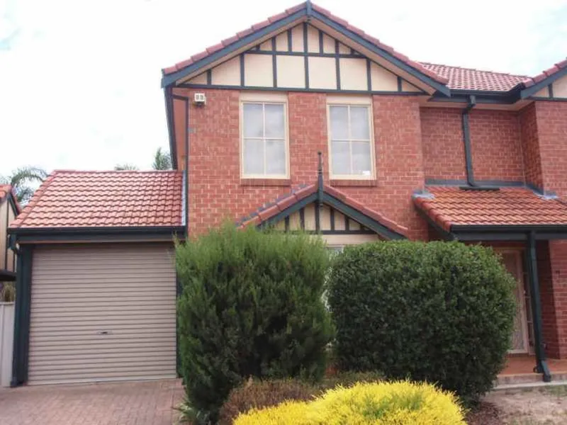 SUPERBLY LOCATED TOWNHOUSE
