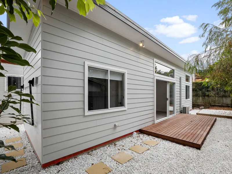 Immaculate Free-Standing Granny Flat