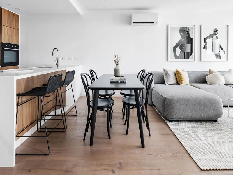 Spacious open plan 1-bedroom apartment in Moonee Ponds. Only 5% deposit*. Save 50% on stamp duty*