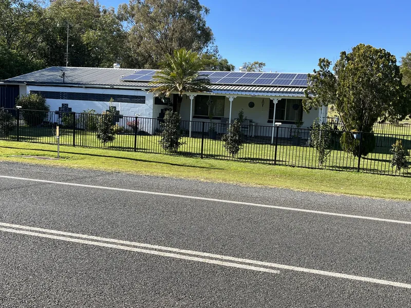 Corner block, Great home 3 bedroom on 2023sqm block