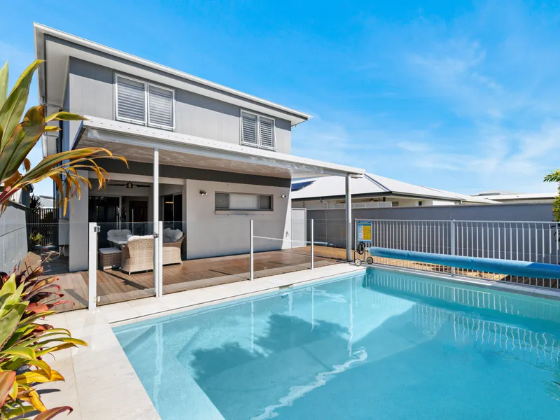 Set the standard in luxurious family living