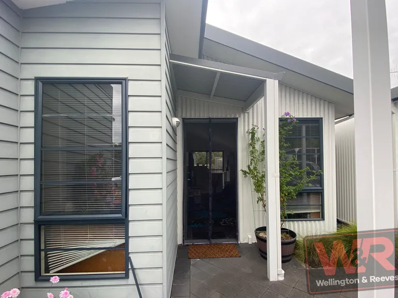 COMFORTABLE ONE BEDROOM UNIT