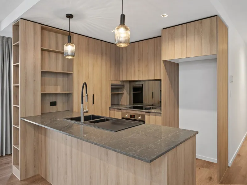 2 Bedroom Luxury Apartment & air-conditioning