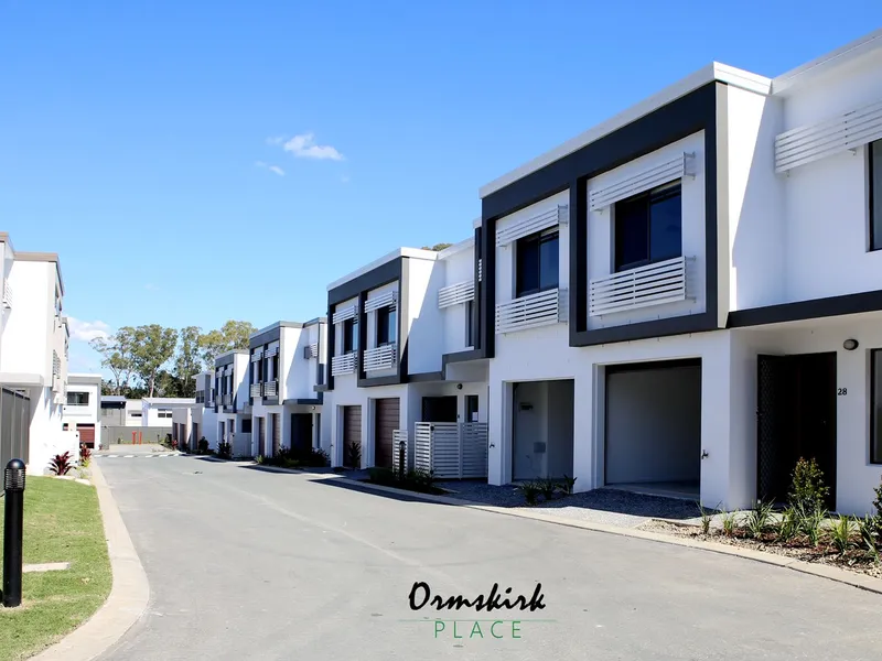 Availavle 21 April Newly developed Modern 3 Bed Townhouse