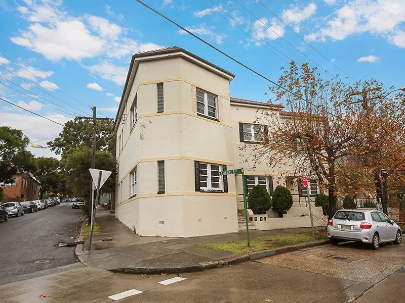 FURNISHED STUDIO APARTMENT