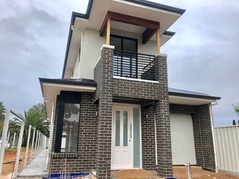 NEW TOWNHOUSE IN SALISBURY DOWNS