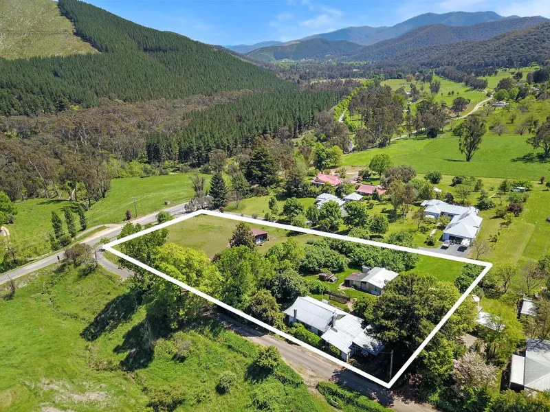 WANDILIGONG COTTAGE | 3 TITLES | 1.8 ACRES