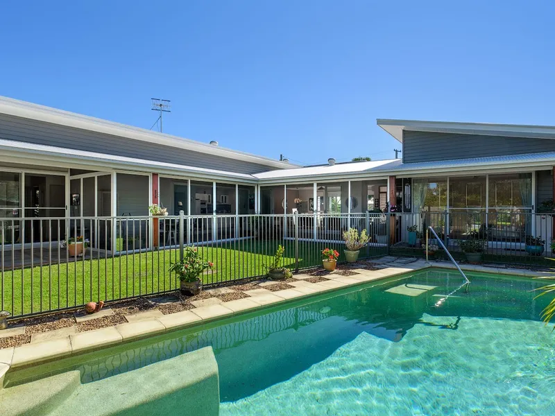 MASSIVE PRICE DROP!! - VENDORS COMMITTED ELSEWHERE - DO NOT MISS THIS OUTSTANDING 42SQ HOME WITH SUPERB DUAL OCCUPANCY OR AIR BNB POSSIBILITIES!!