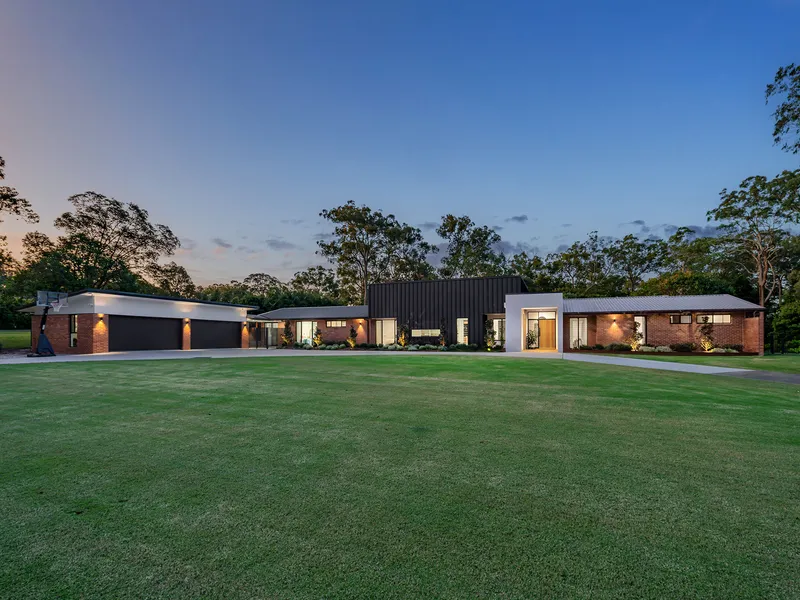 Contemporary Design - Picturesque & Peaceful