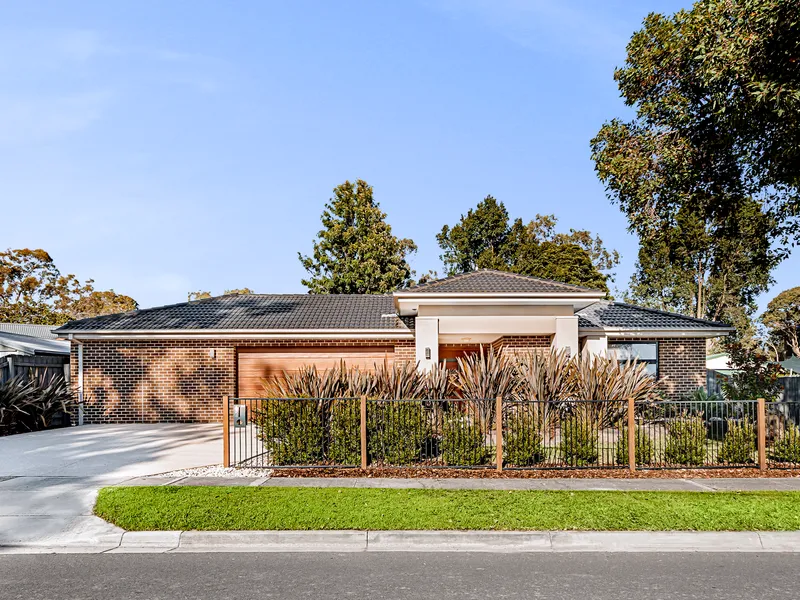 Impeccably Stylish Family Home in Landscaped Surrounds