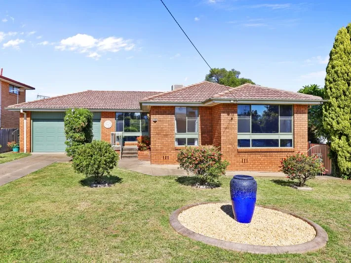 SOUTH TAMWORTH – Excellent Buying Opportunity!