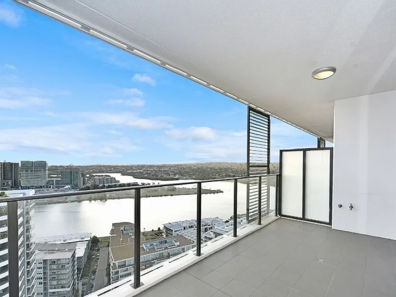 LUXURY LIVING WITH AMAZING WATERVIEWS | INSPECTION 24/7
