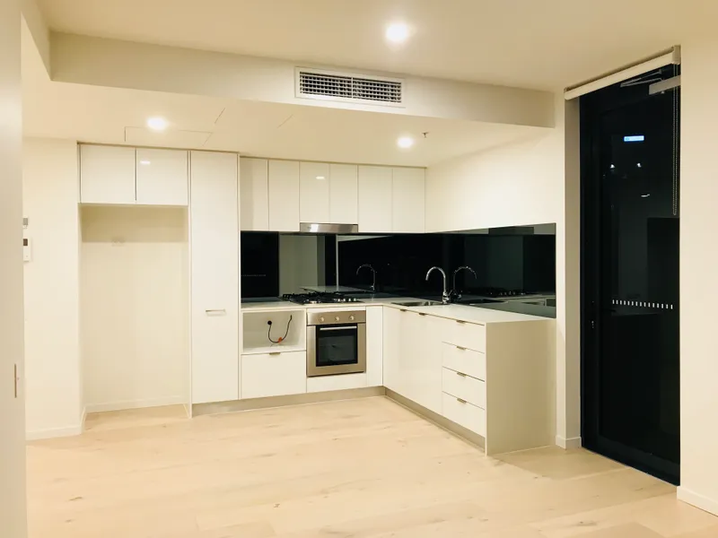 Spacious 2 Bedroom at South Brisbane!!