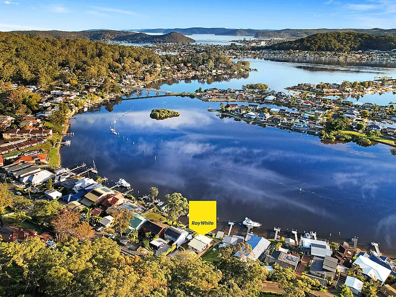 Direct deep waterfront access