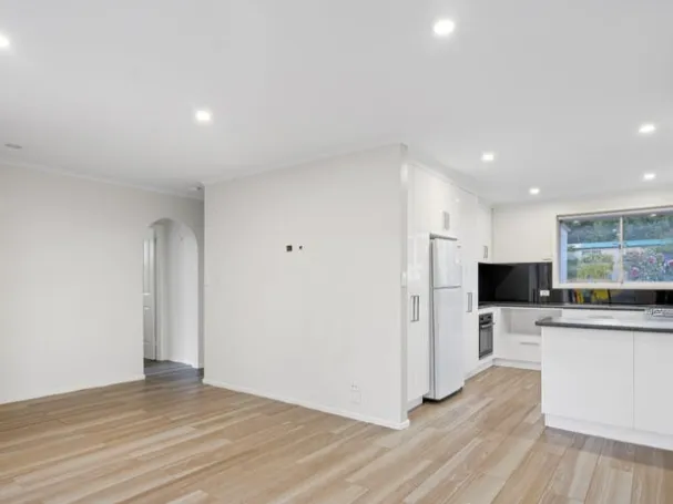 Brick house with two bedrooms in Glenorchy