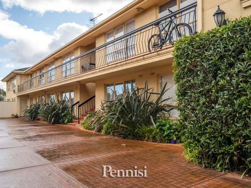 FOR LEASE BY PENNISI