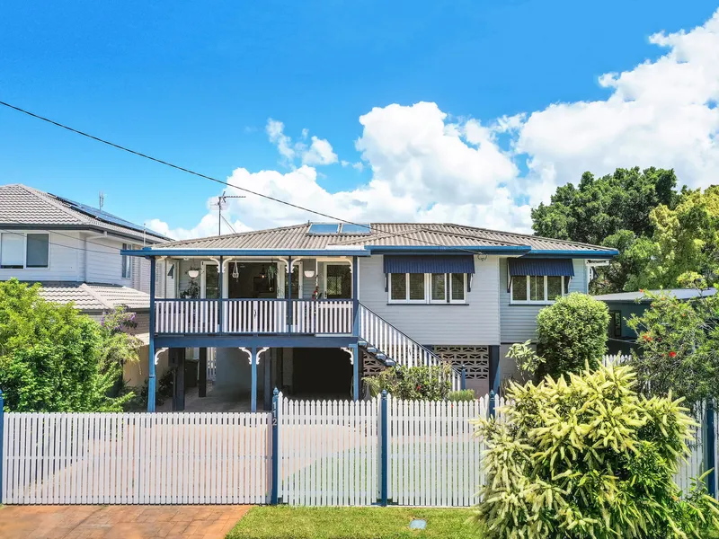 Discover The Charm of a Queenslander!