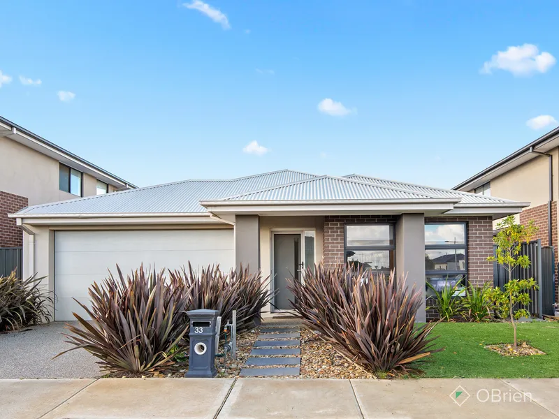 Modern Family Home in Cornerstone Estate!