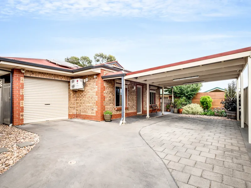 COURTYARD LIVING AT ITS BEST. INVEST OR NEST AND ENJOY THE REST.