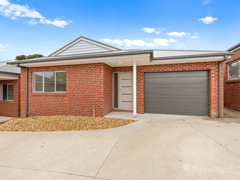 BRAND NEW HOME IN THE HEART OF BUNYIP!