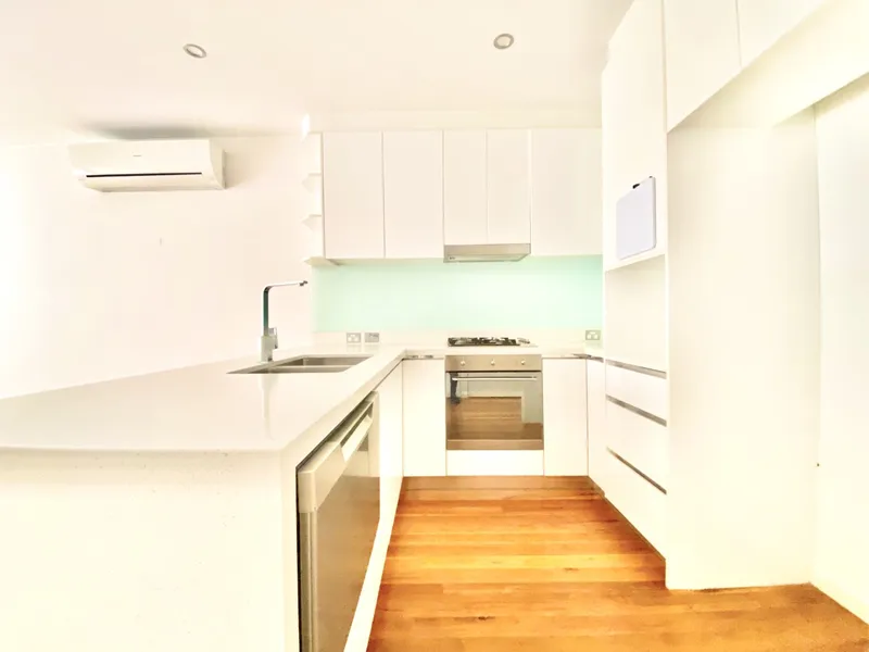 Secluded & Serene City-edge haven with Huge Courtyard