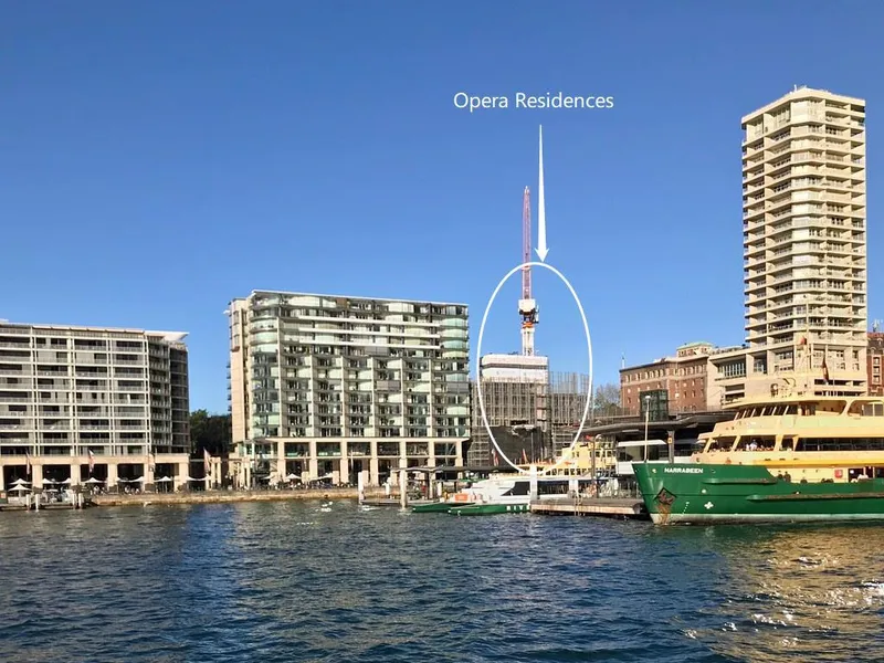 Opera Residences - Luxury one bedroom with Harbour Bridge view!