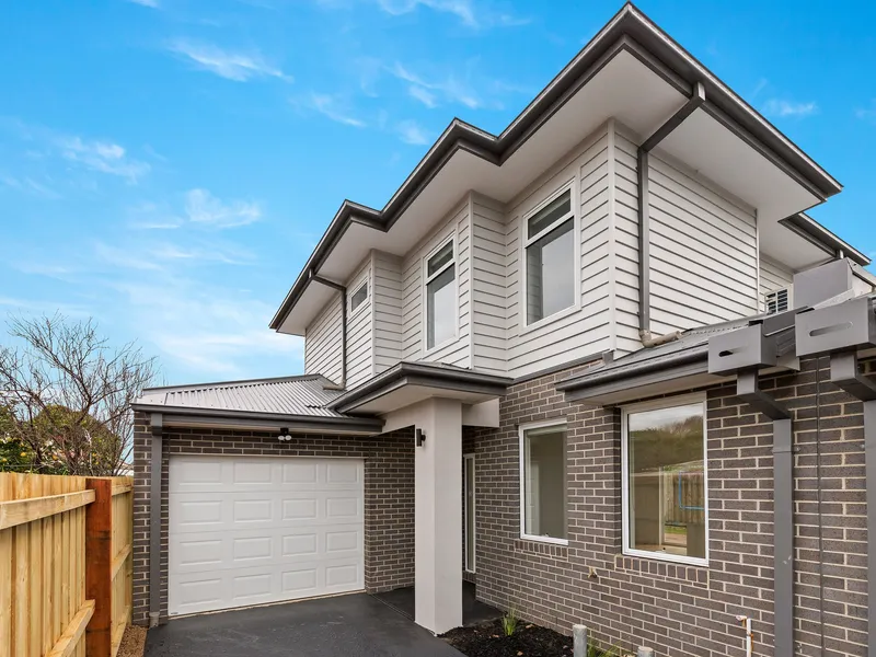 Brand New Two Bedroom Townhouse – Oakhill Estate