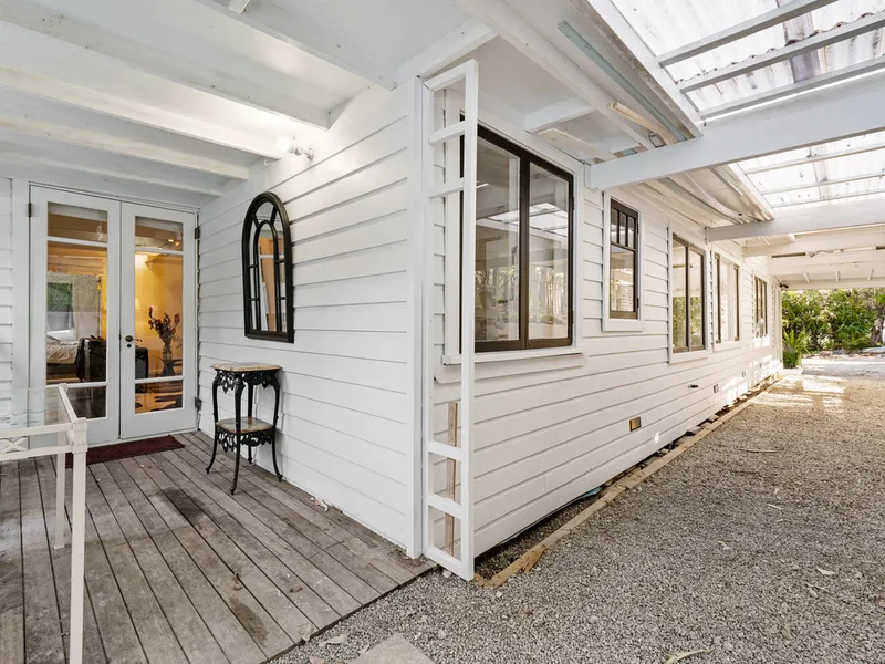 Large, Sunny & Ultra Convenient!