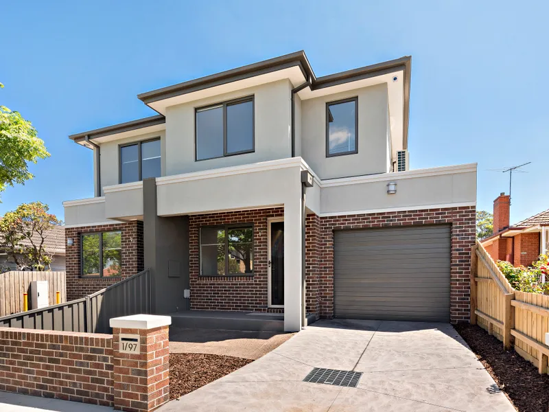 NEAR NEW THREE BEDROOM TOWNHOUSE