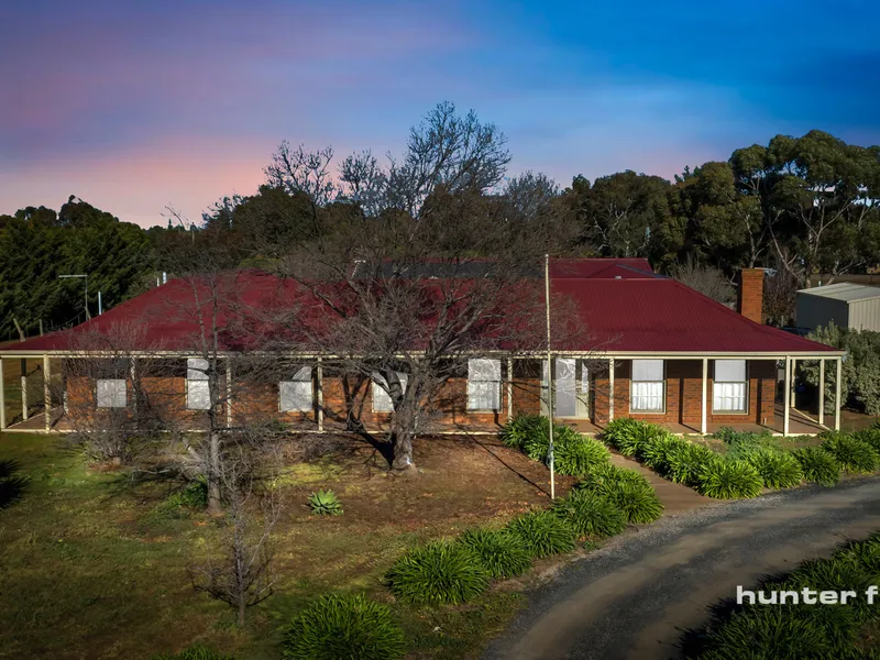 SIZE MATTERS... GOLDEN OPPORTUNITY TO OWN YOUR OWN ONE ACRE BLOCK!        