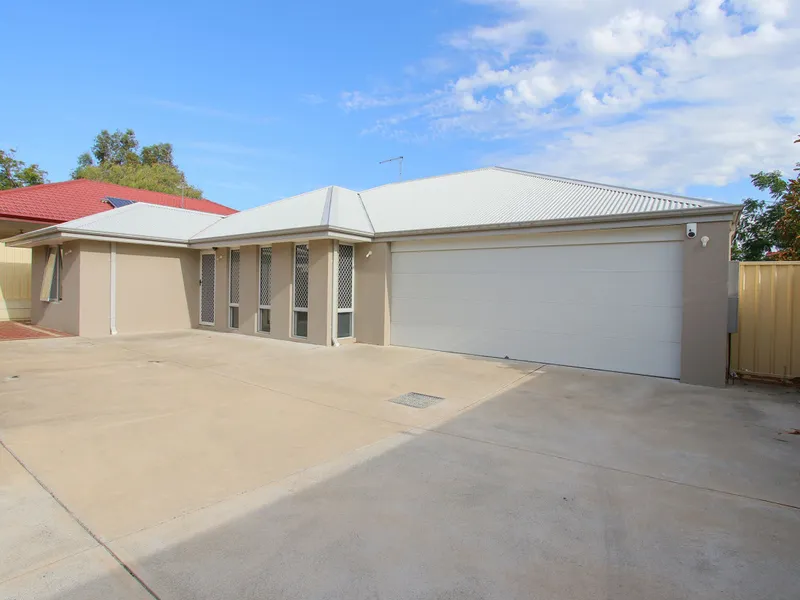 Fully furnished 5 bedroom SHARED home