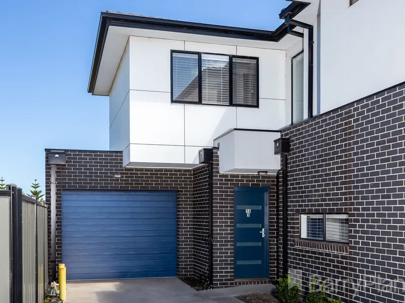 Quality Townhouse with Wetland Views