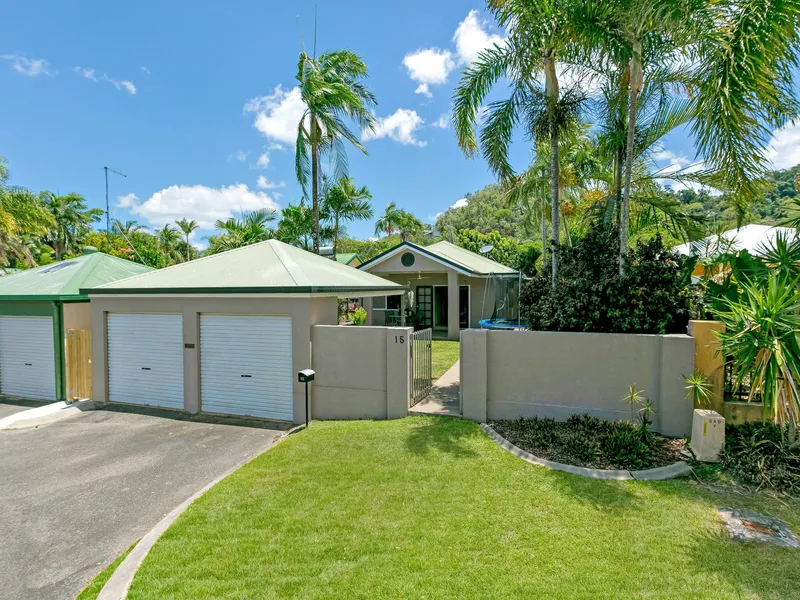 Smithfield beauty close to uni, beaches and shops