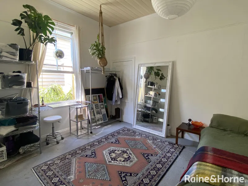 One bedroom flat in great location