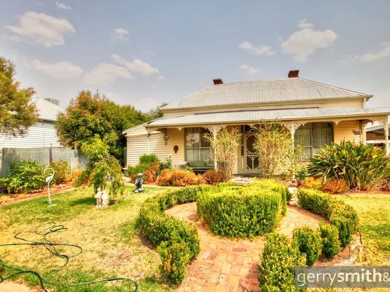 MURTOA - CLOSE TO SHOPS & LAKE