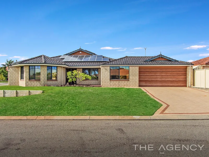 Modern family living with plenty of space, below ground pool and side access!