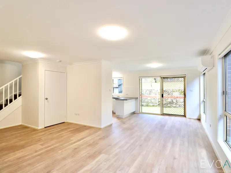 Spacious Townhouse - Fully Renovated!