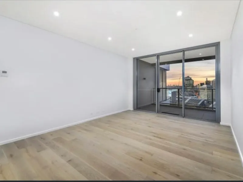 Ultra-modern high level security apartment in the heart of Haymarket